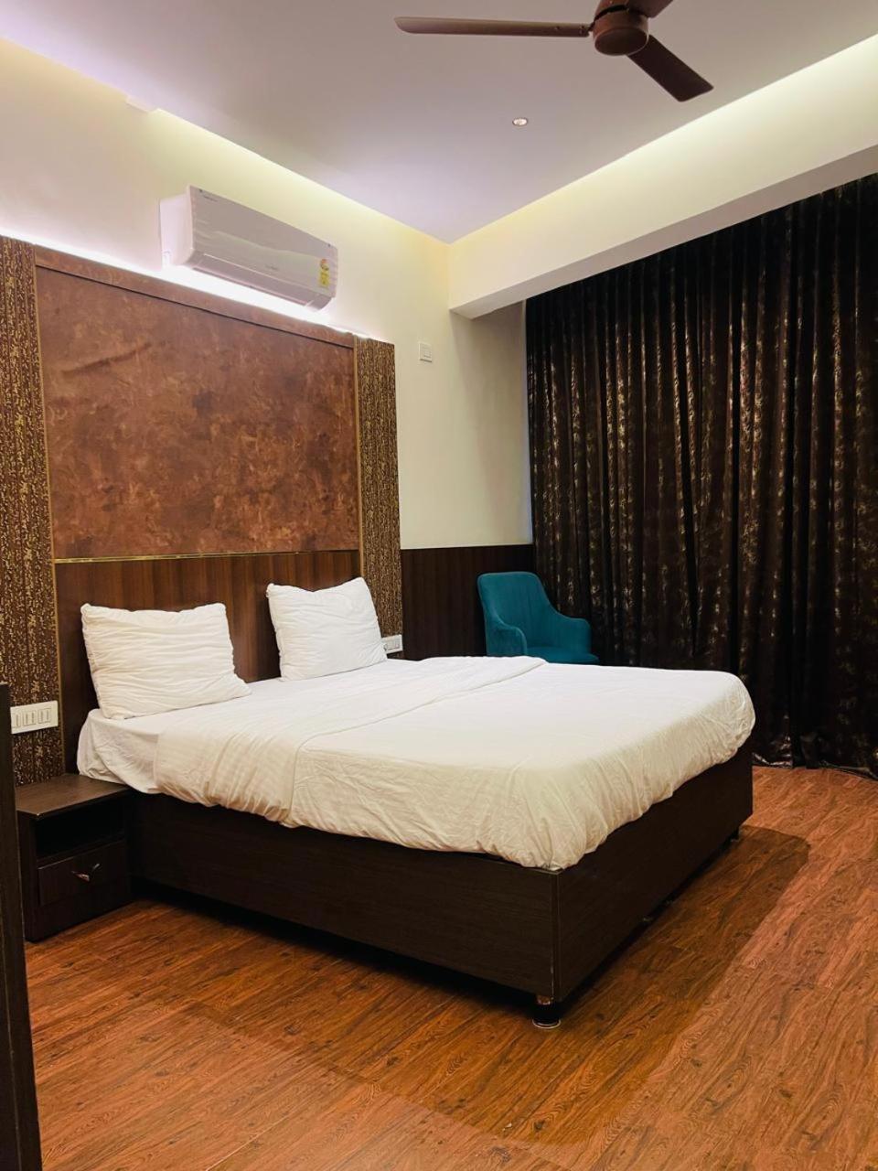 The Taaj Comforts Bangalore Esterno foto