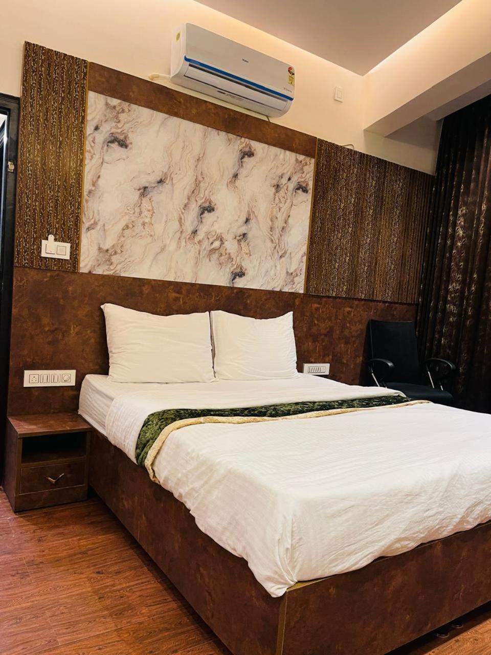 The Taaj Comforts Bangalore Esterno foto